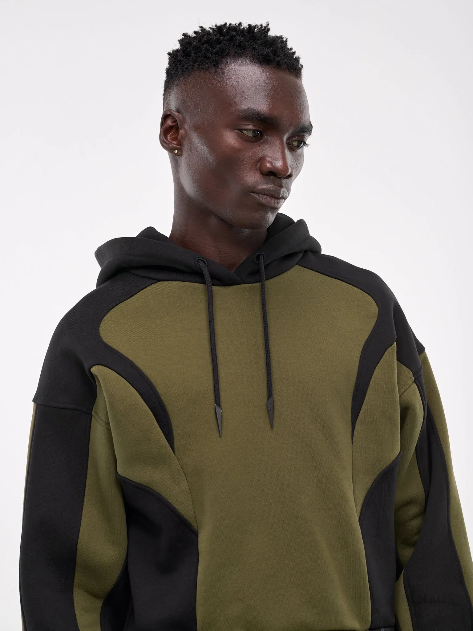 Contrast Paneled Hoodie (24F3SW0076640-MILITARY-GREEN-B)